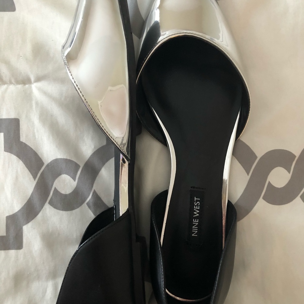 Nine West flats- never worn